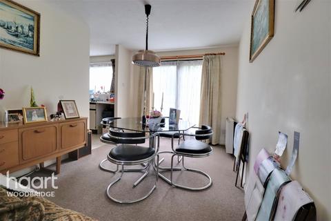11 Abbey Close, Rendlesham, Woodbridge, IP12 2UD