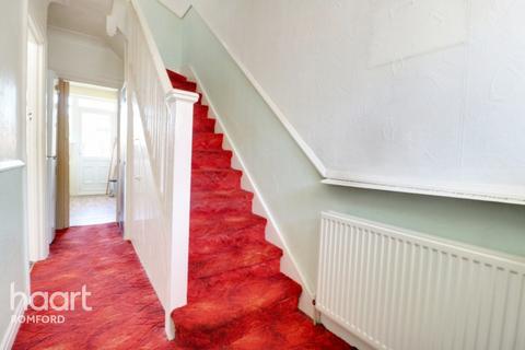 120 Willow Street, Romford, RM7 7JH