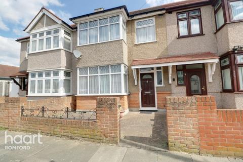 120 Willow Street, Romford, RM7 7JH