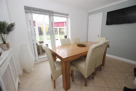 30 Oak Tree Close, Arkwright Town, Chesterfield, S44 5BW