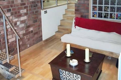 undefined, High Street, Heckmondwike, WF16