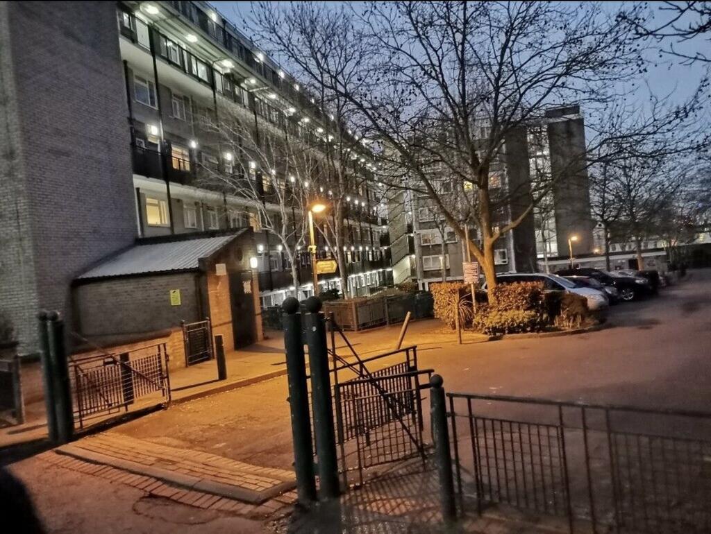 Hyperion House, Brixton Hill, London SW2 3 bed flat to rent £2,300