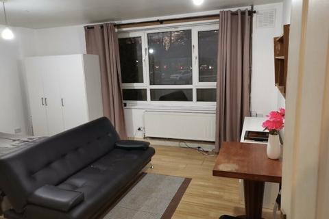 3 bedroom flat to rent - Hyperion House, Brixton Hill, London SW2