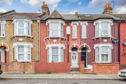 77 Winchelsea Road, London, N17 6XL