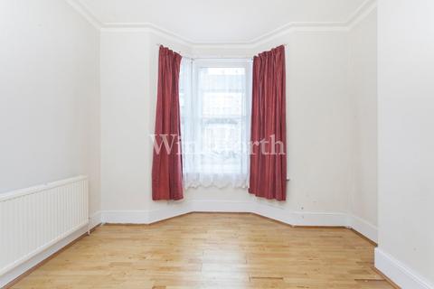 77 Winchelsea Road, London, N17 6XL