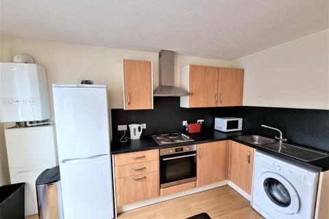 3 bedroom flat to rent, Linksfield Gardens, Old Aberdeen, Aberdeen, AB24