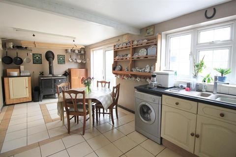 5 Abbeyfields Close, Netley Abbey, Southampton, SO31 5GR