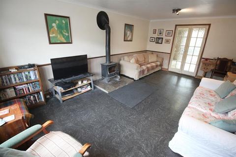 5 Abbeyfields Close, Netley Abbey, Southampton, SO31 5GR