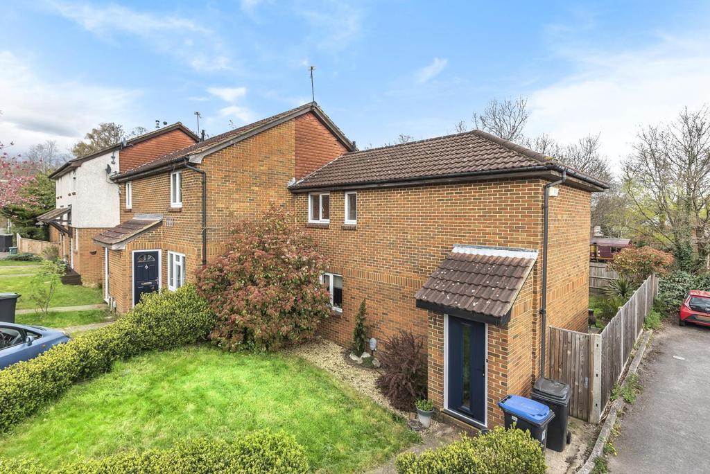 Wych Hill Park, Woking, GU22 3 bed end of terrace house £410,000