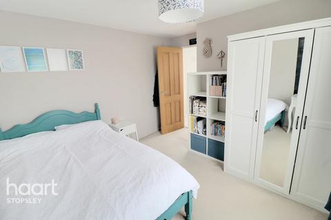 5 Birtley Croft, Luton, LU2 9TR