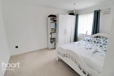 5 Birtley Croft, Luton, LU2 9TR