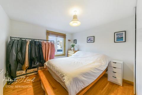 45b Rectory Road, London, N16 7PP