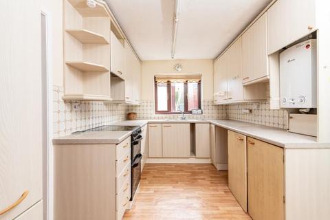 77 Oxlease, Witney, OX28 3QY