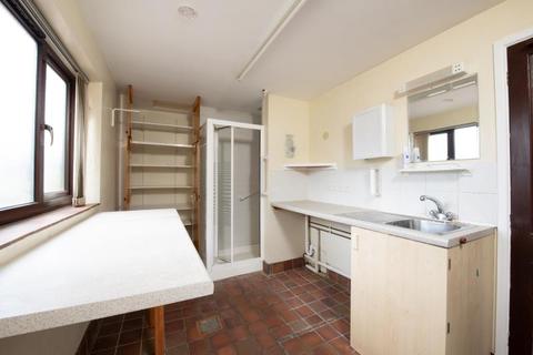 77 Oxlease, Witney, OX28 3QY