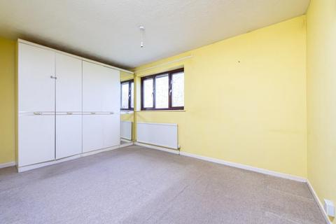 77 Oxlease, Witney, OX28 3QY