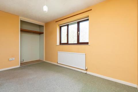 77 Oxlease, Witney, OX28 3QY