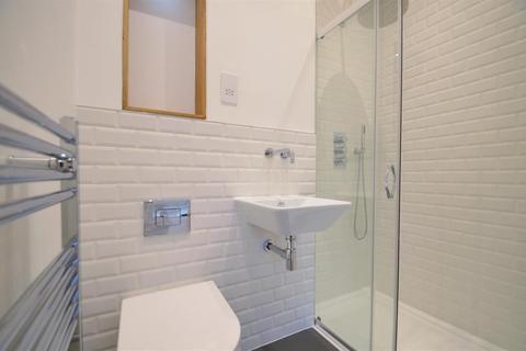 Flat 3, 13 Carlton Road, London, W5 2AW