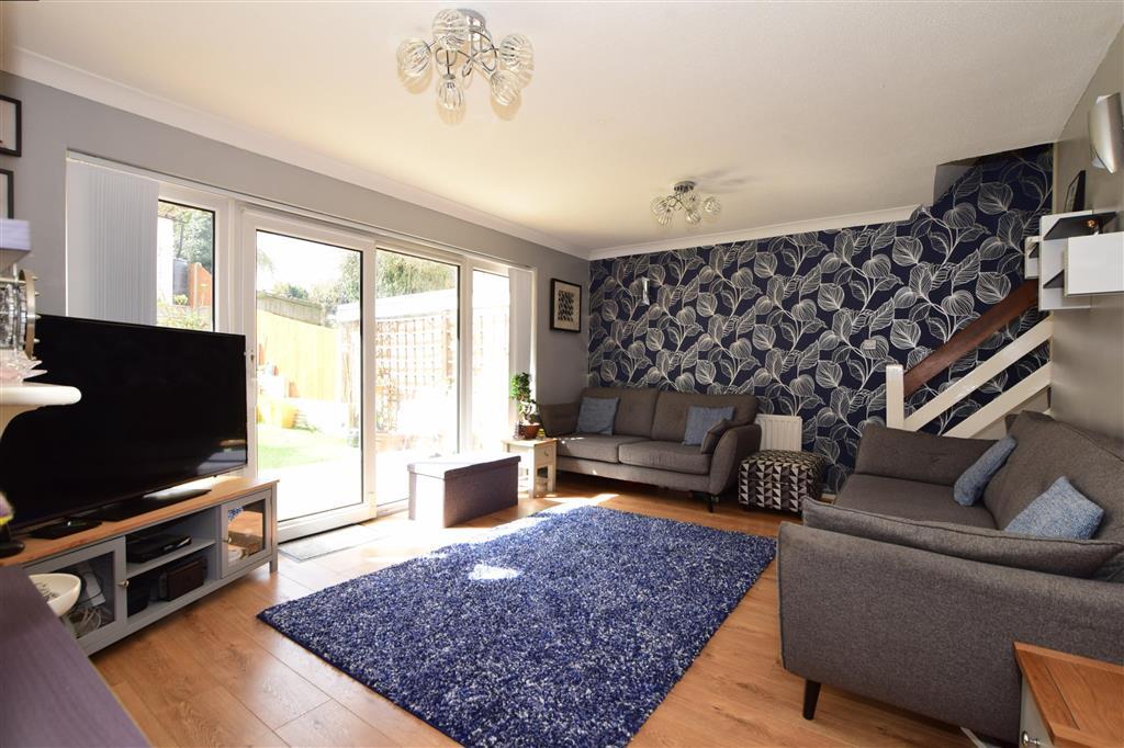 Harvesters Close, Rainham, Gillingham, Kent 3 bed link detached house