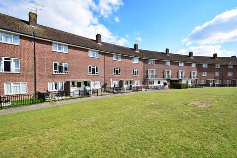 17 Trussell Crescent, Winchester, SO22 6DY
