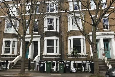 2 bedroom flat to rent, 10a Offley Road, London