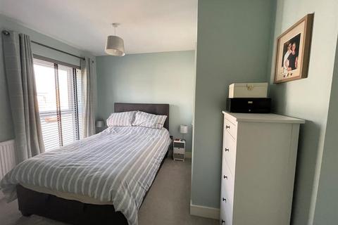 68 Budding Way, Dursley, GL11 5BE