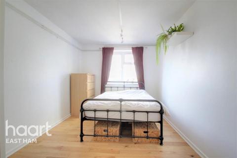 2 bedroom flat to rent, Barking Road, E13