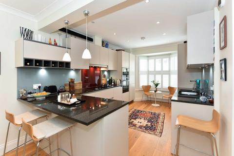 21 Dane Road, London, W13 9AQ