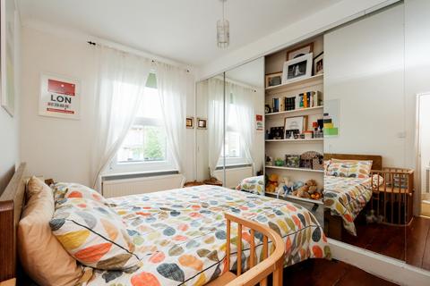 2 bedroom flat for sale - Crystal Palace Road, East Dulwich, London, SE22
