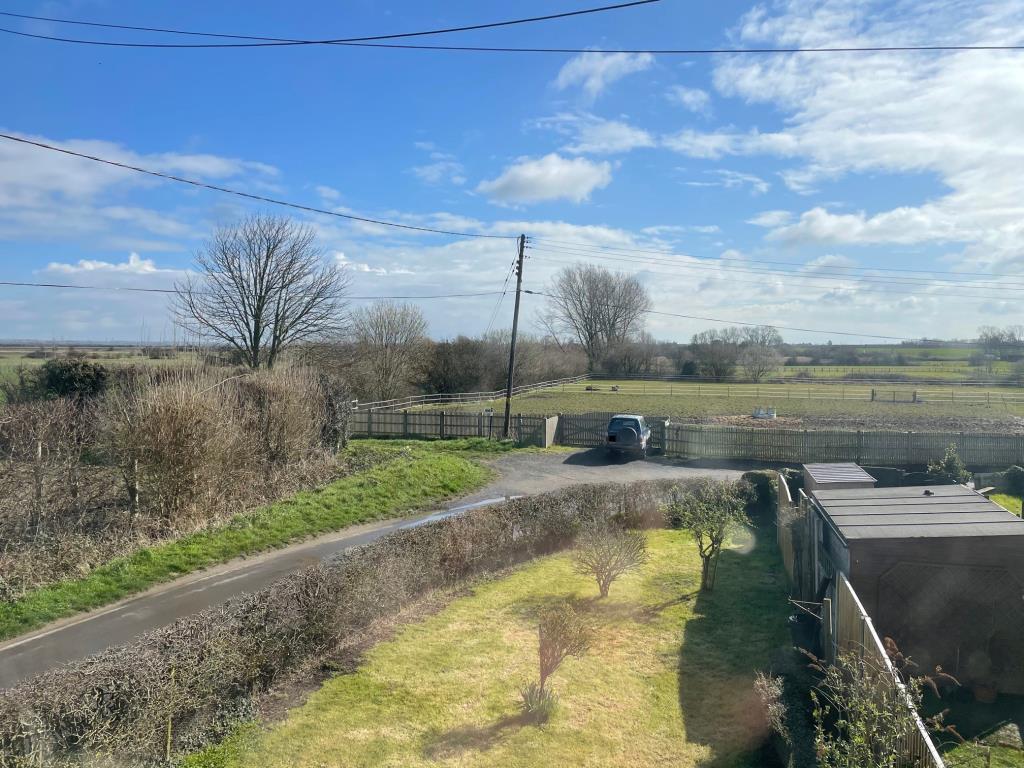 1 Uphousden Cottage, Westmarsh, Canterbury, Kent 3 bed end of terrace