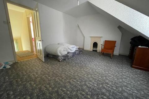 11a Coolinge Road, Folkestone, CT20 1EW