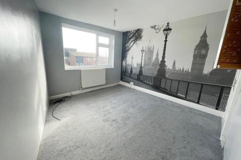 51 Thanet Gardens, Folkestone, CT19 6DF