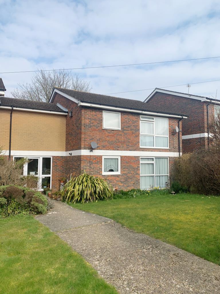 22A Claire Gardens, Clanfield... 2 bed flat £130,000