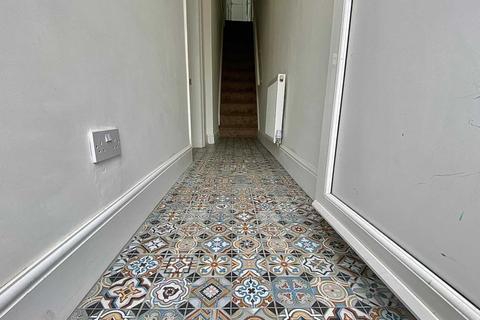 16 Avondale Road, Kettering, NN16 8PH