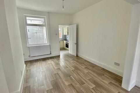 16 Avondale Road, Kettering, NN16 8PH