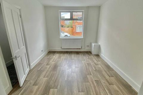 16 Avondale Road, Kettering, NN16 8PH