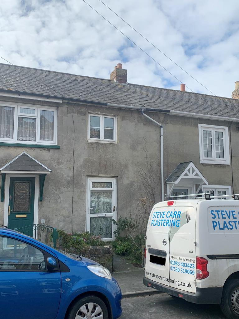 30 Albert Street, Ventnor, Isle of Wight 2 bed terraced house £70,000