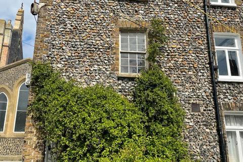 1 Church Square, Broadstairs, CT10 1HB
