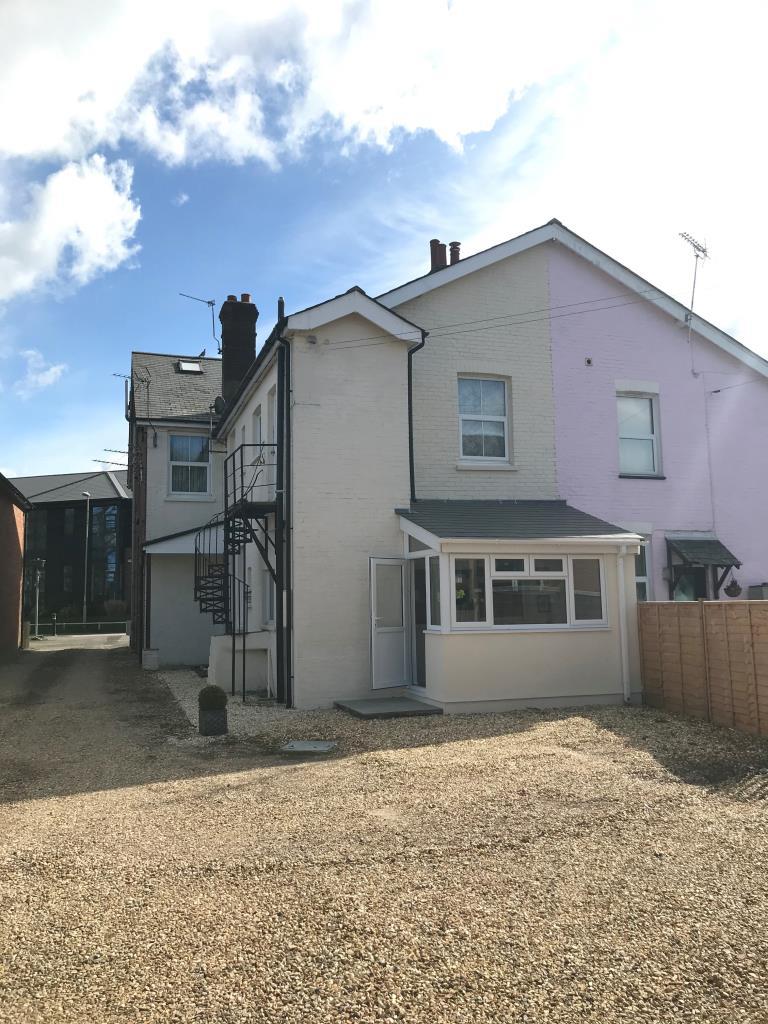Flat 1, 56 Midhurst Road, Liphook, Hampshire 1 bed flat £140,000