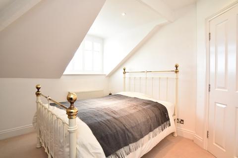 Flat 3, 26 West End Avenue, Harrogate, HG2 9BY