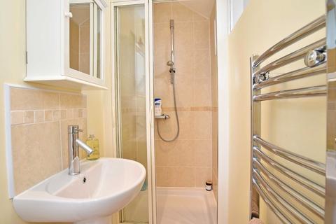 Flat 3, 26 West End Avenue, Harrogate, HG2 9BY