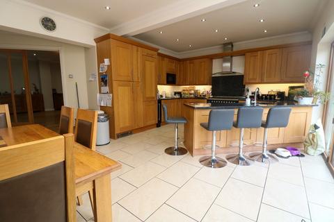 55a Highams Road, Hockley, SS5 4DF