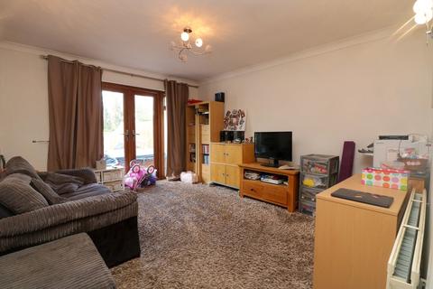 55a Highams Road, Hockley, SS5 4DF