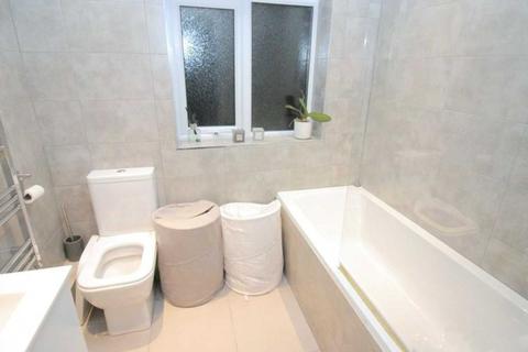 35 Linton Avenue, Borehamwood, WD6 4RB