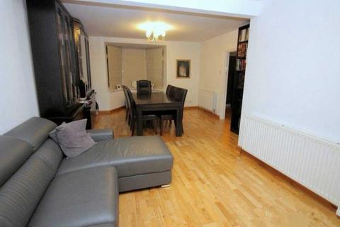35 Linton Avenue, Borehamwood, WD6 4RB