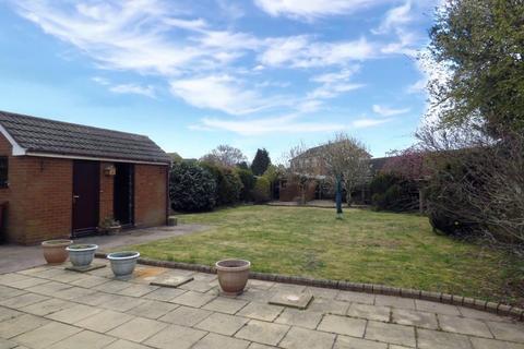 12 Maple Close, Burntwood, WS7 4RP