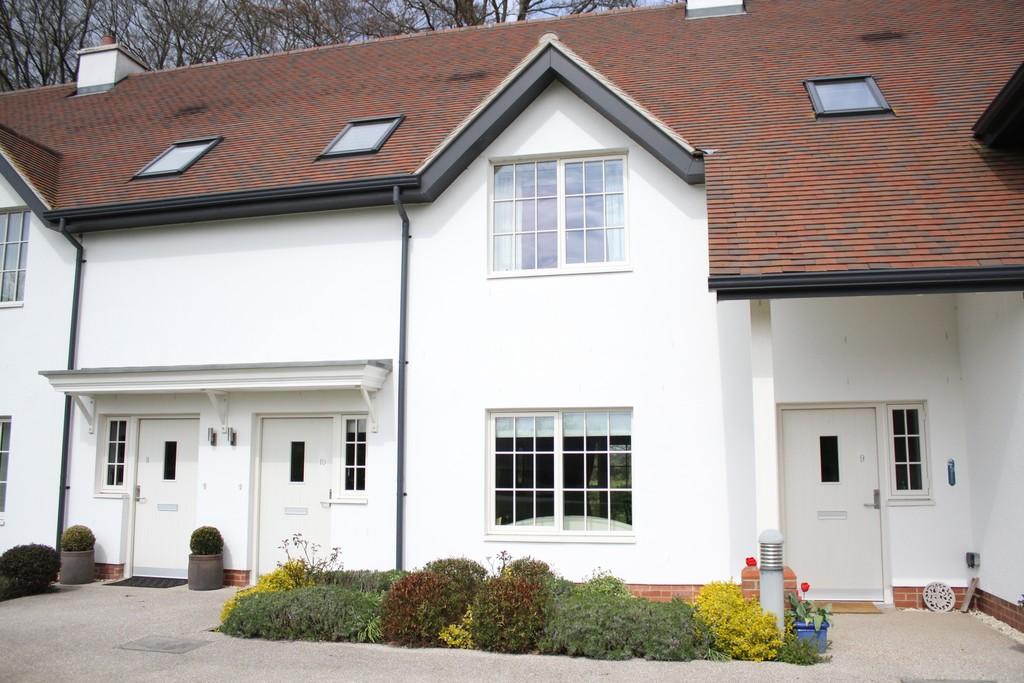 Templeton Road, Kintbury 2 bed cottage £2,150 pcm (£496 pw)