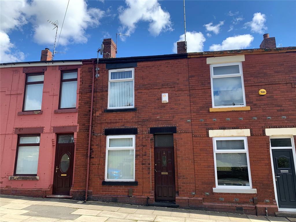 Morton Street, Middleton, Manchester, M24 2 bed terraced house £100,000