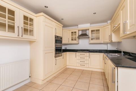 3 bedroom semi-detached house to rent - Winchester