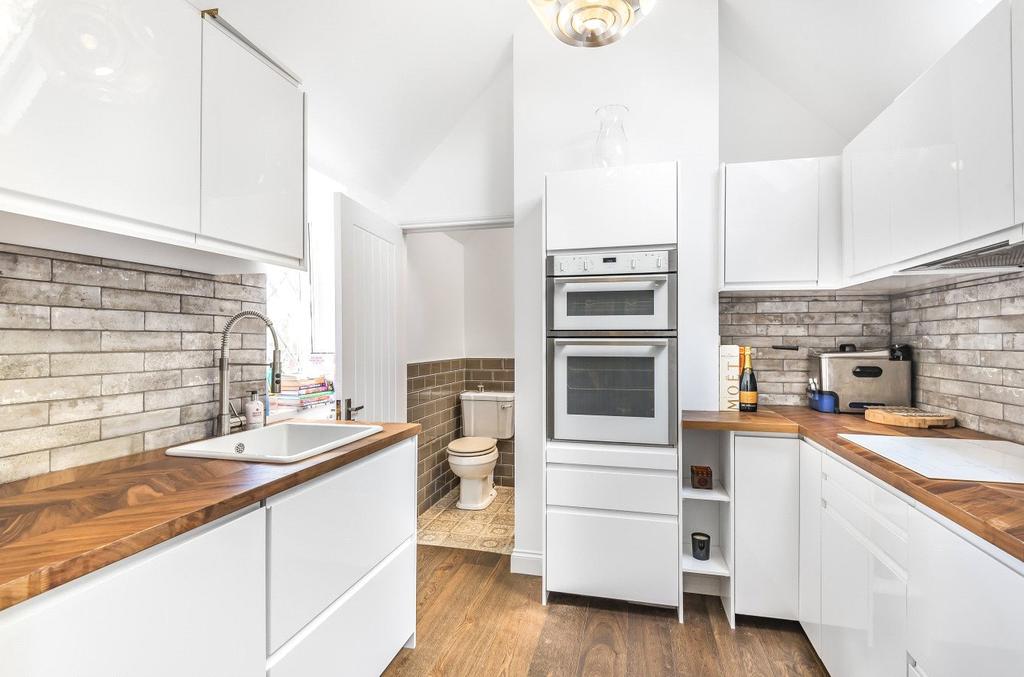 Studio/Annex Kitchen