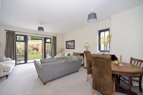 40 Cherry Tree Lane, Ewhurst, Cranleigh, GU6 7GG
